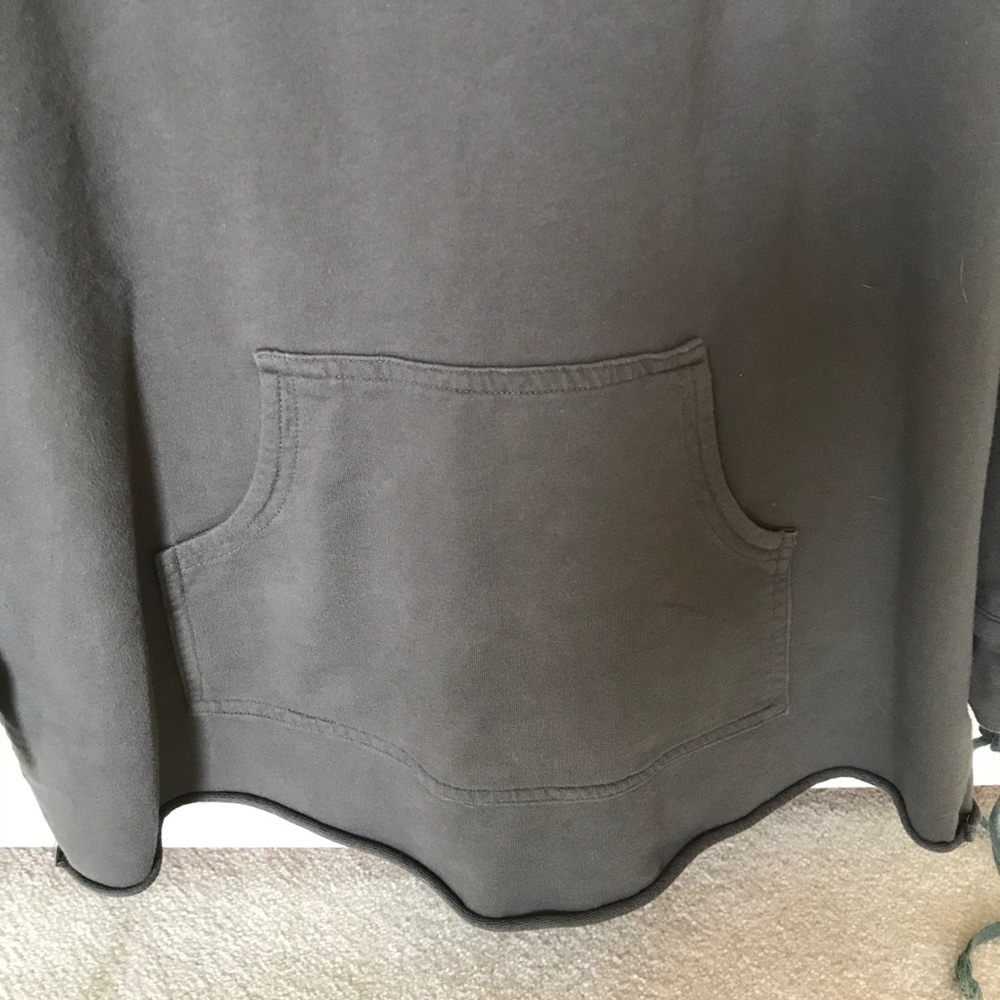 Olive pullover - Picture 2 of 3